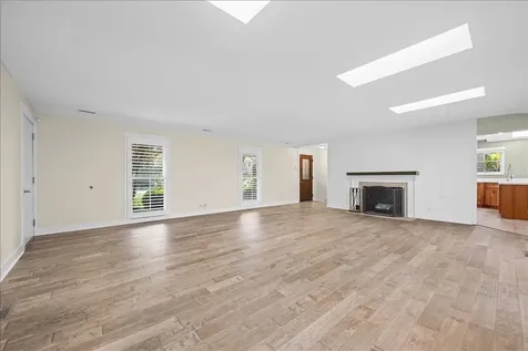 320 Thackeray Lane Northfield IL 60093