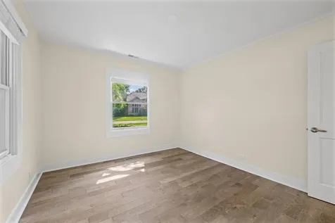 320 Thackeray Lane Northfield IL 60093