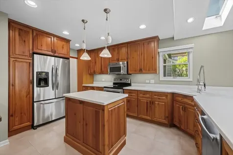 320 Thackeray Lane Northfield IL 60093