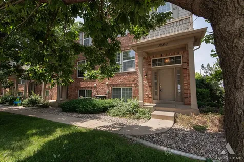 125 Bristol Lane Wood Dale IL 60191