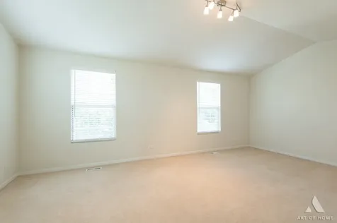 125 Bristol Lane Wood Dale IL 60191