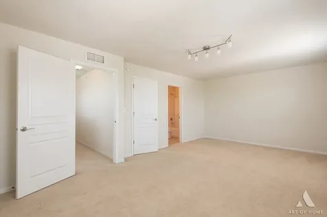 125 Bristol Lane Wood Dale IL 60191