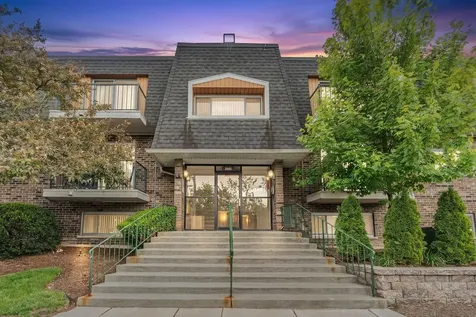 3851 North Parkway Drive Northbrook IL 60062