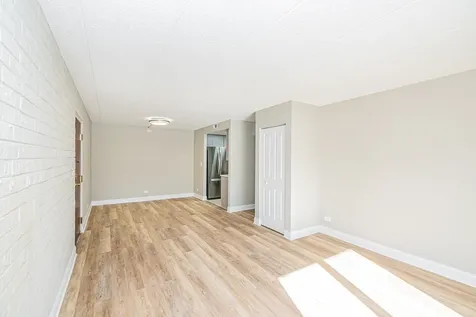 3851 North Parkway Drive Northbrook IL 60062