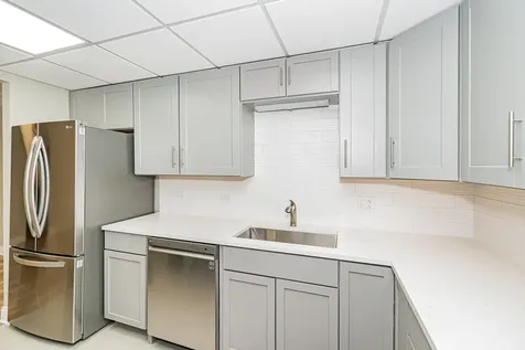 3851 North Parkway Drive Northbrook IL 60062
