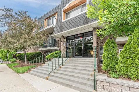 3851 North Parkway Drive Northbrook IL 60062