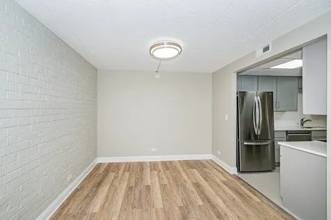 3851 North Parkway Drive Northbrook IL 60062