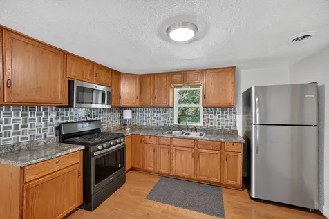 316 Brooke Road Rockford IL 61109