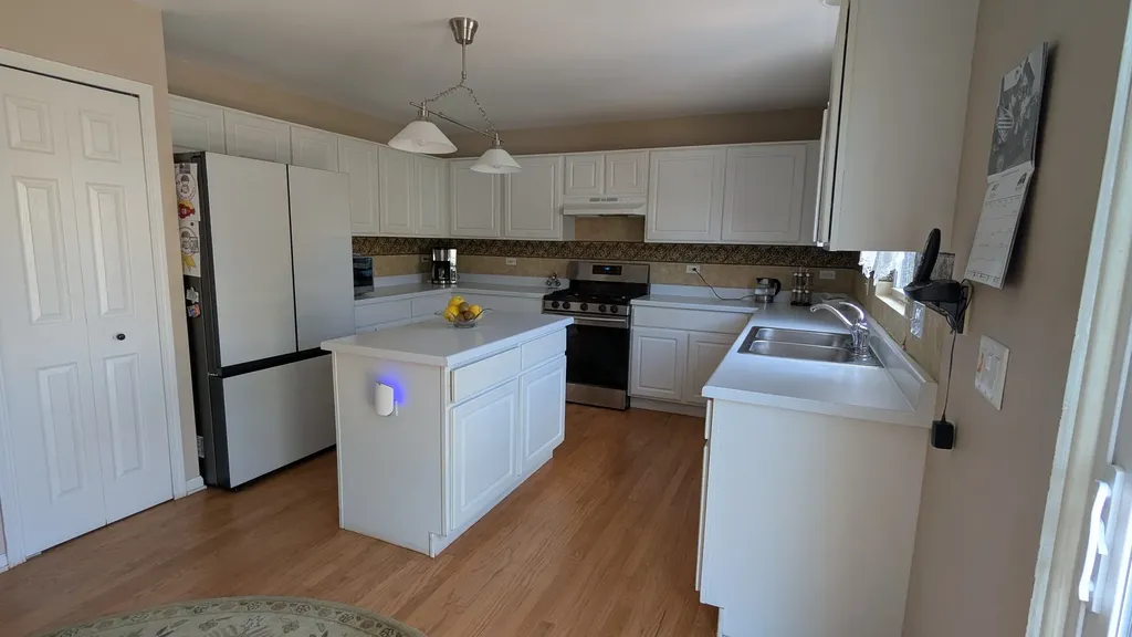 11025 Fairbluff Avenue Huntley IL 60142