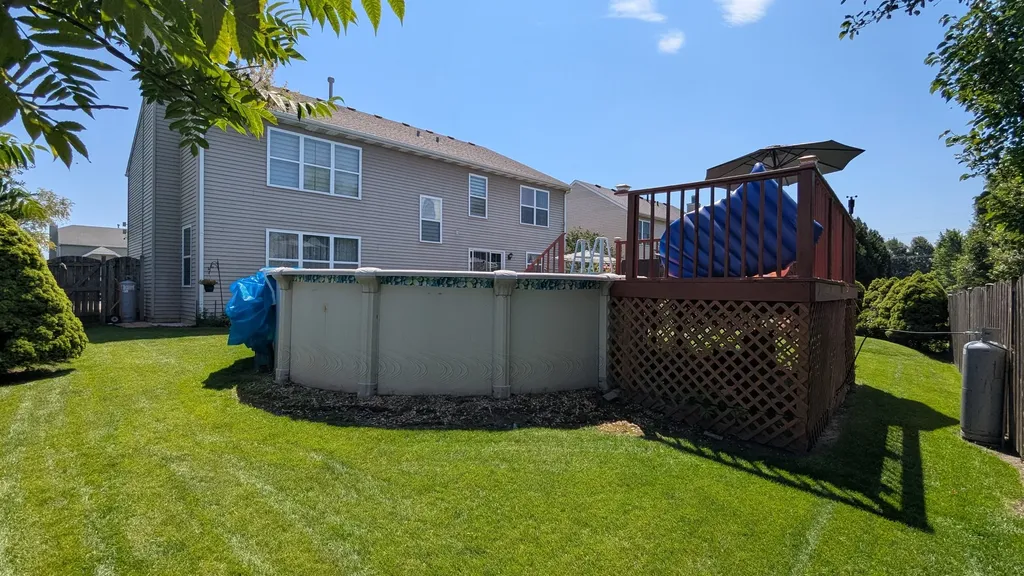 11025 Fairbluff Avenue Huntley IL 60142