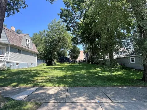 407 Brook Street Elgin IL 60120