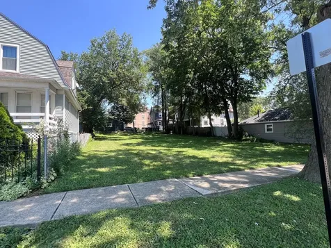 407 Brook Street Elgin IL 60120