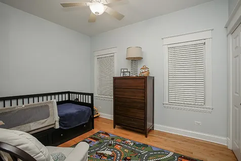 3836 North Janssen Avenue Chicago IL 60613