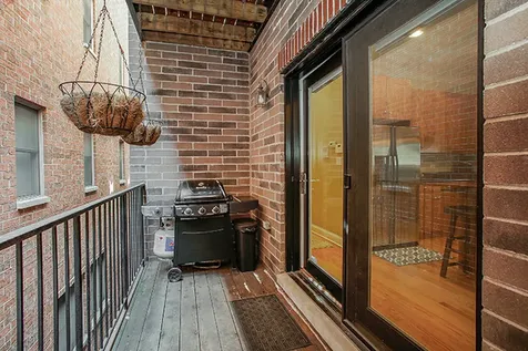 3836 North Janssen Avenue Chicago IL 60613