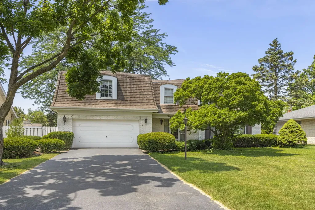 4726 Howard Avenue Western Springs IL 60558