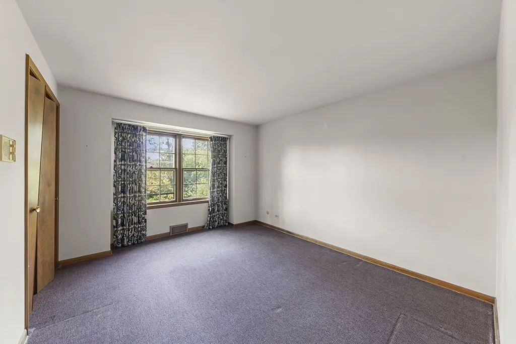 4726 Howard Avenue Western Springs IL 60558