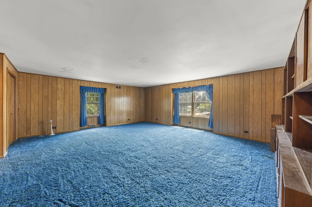 4726 Howard Avenue Western Springs IL 60558