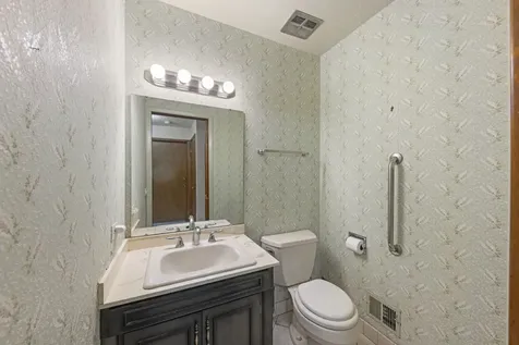 4726 Howard Avenue Western Springs IL 60558