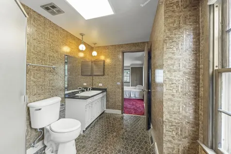 4726 Howard Avenue Western Springs IL 60558