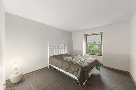 4726 Howard Avenue Western Springs IL 60558