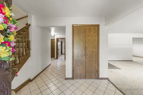 4726 Howard Avenue Western Springs IL 60558