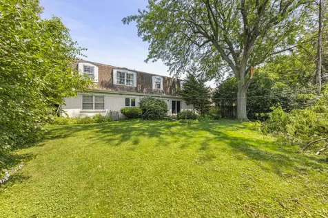 4726 Howard Avenue Western Springs IL 60558