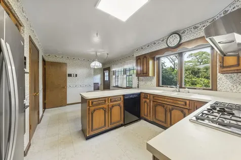 4726 Howard Avenue Western Springs IL 60558