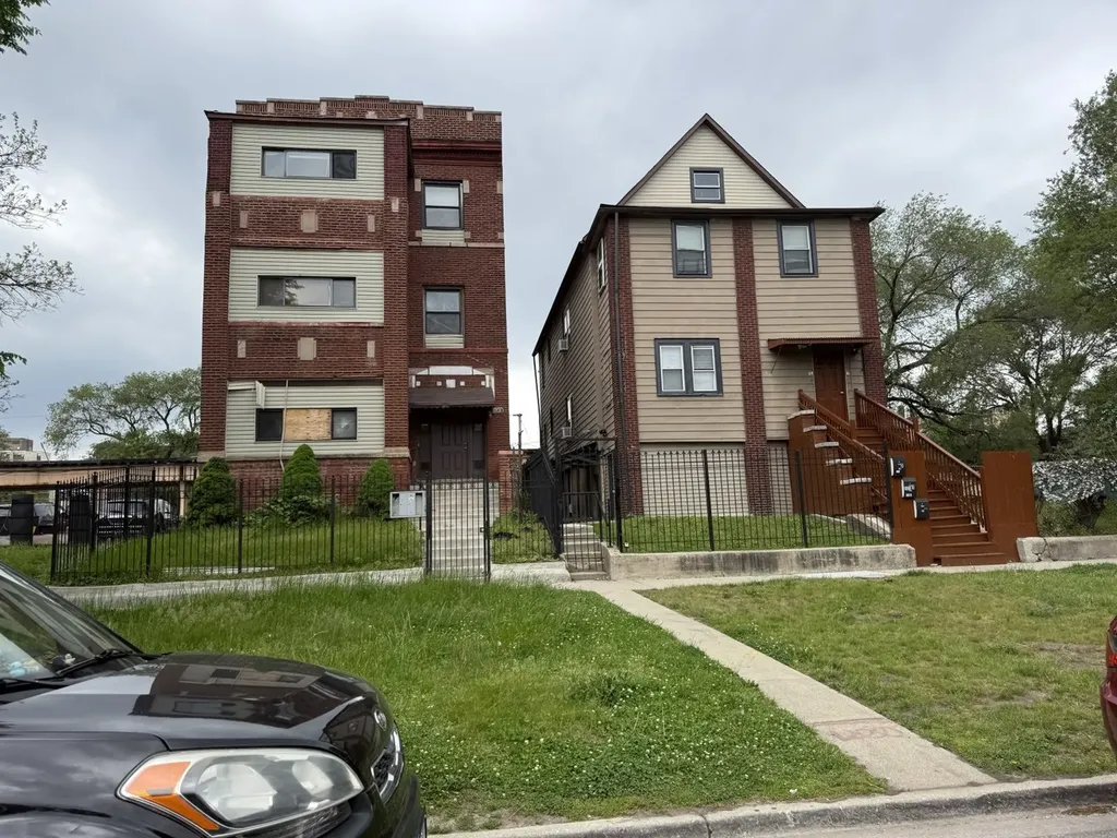 5920 South Calumet Avenue Chicago IL 60637