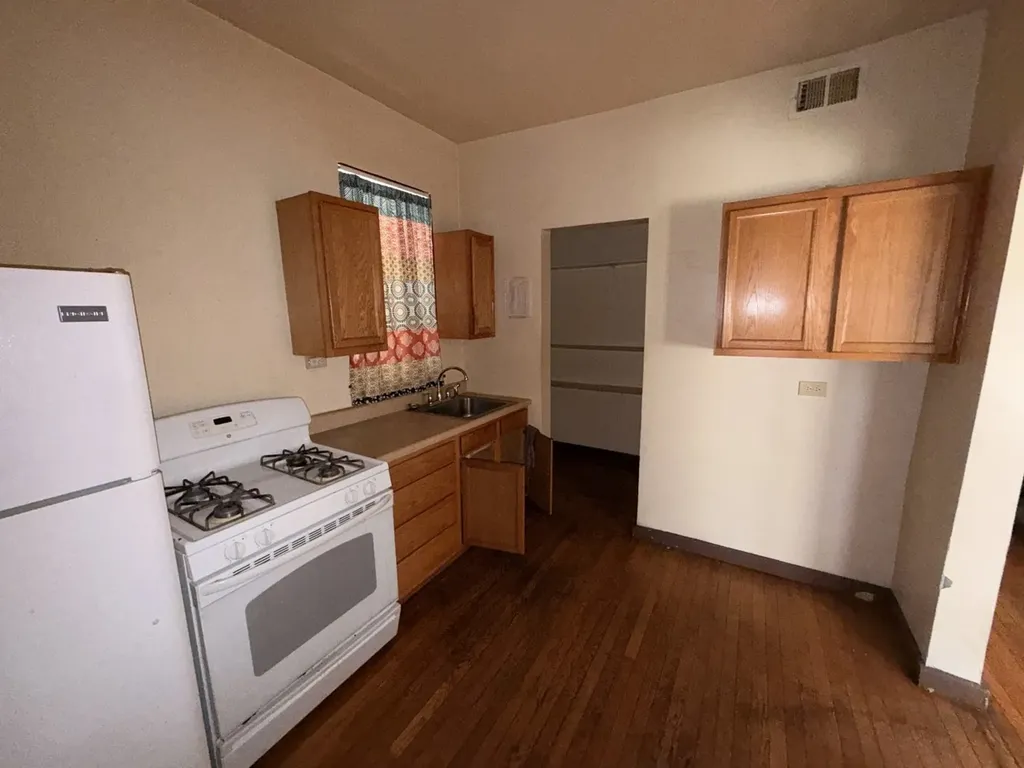 5920 South Calumet Avenue Chicago IL 60637