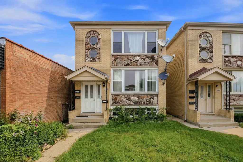 5789 North Elston Avenue Chicago IL 60646
