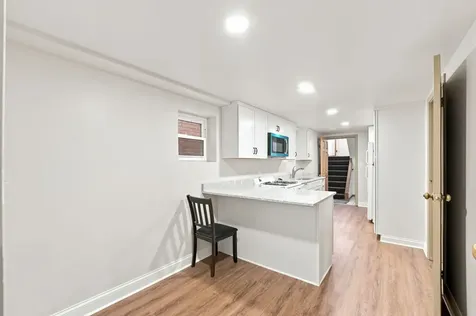 5789 North Elston Avenue Chicago IL 60646