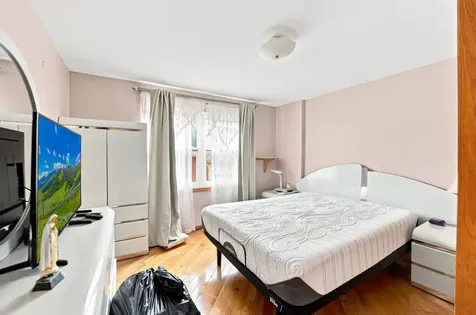 5789 North Elston Avenue Chicago IL 60646