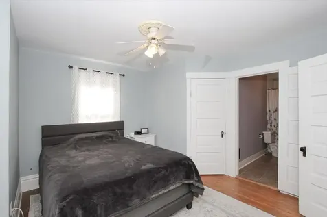 633 Lillie Street Elgin IL 60120