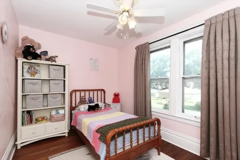 633 Lillie Street Elgin IL 60120