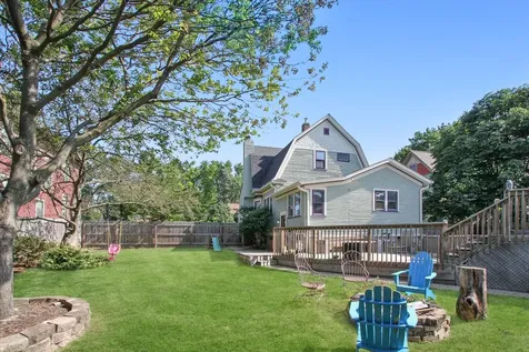 633 Lillie Street Elgin IL 60120