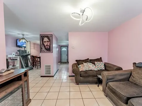 3311 South Damen Avenue Chicago IL 60608