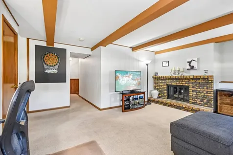 213 East Willow Street Elburn IL 60119