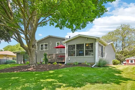 213 East Willow Street Elburn IL 60119