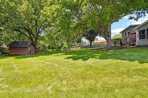 213 East Willow Street Elburn IL 60119