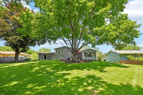 213 East Willow Street Elburn IL 60119