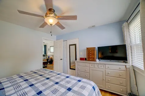 830 East Elm Street Hoopeston IL 60942
