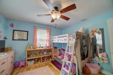 830 East Elm Street Hoopeston IL 60942