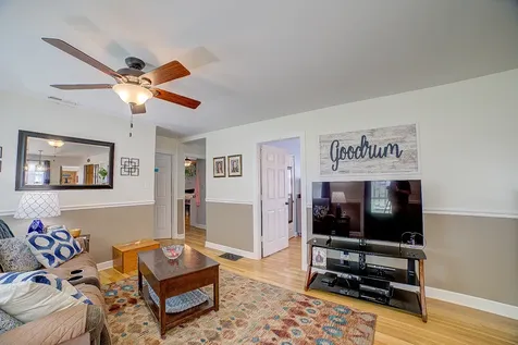 830 East Elm Street Hoopeston IL 60942