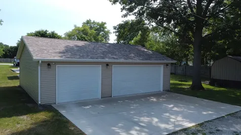 830 East Elm Street Hoopeston IL 60942