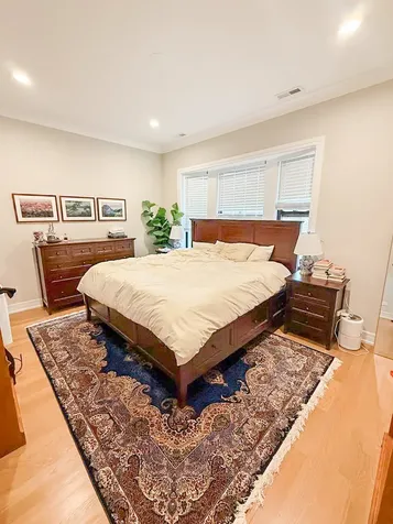 2244 North Kenmore Avenue Chicago IL 60614