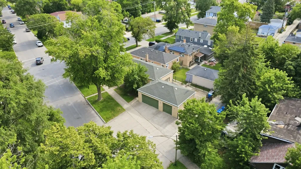 1067 West 97th Street Chicago IL 60643