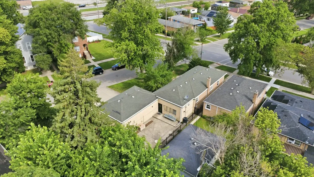 1067 West 97th Street Chicago IL 60643
