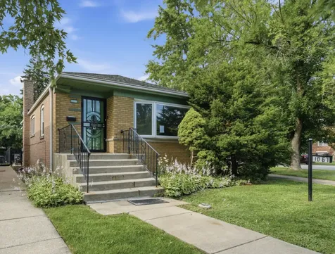 1067 West 97th Street Chicago IL 60643