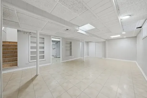 1067 West 97th Street Chicago IL 60643