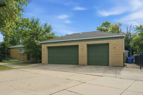1067 West 97th Street Chicago IL 60643